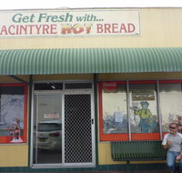 MacIntyre Hot Bread Shop - Pet Food Australia