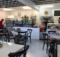 EClairs Coffe Shop - Pet Food Australia
