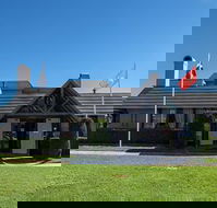 New England Motor Lodge - Food Delivery Shop