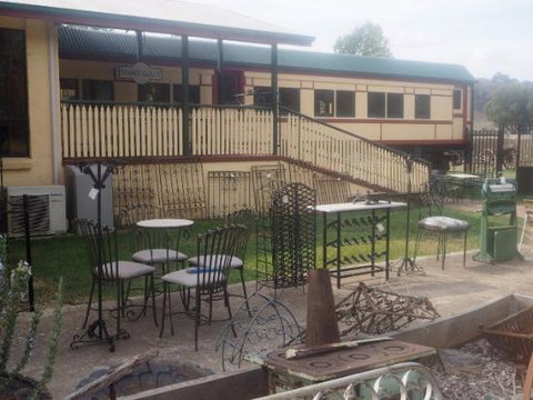 Snake Gully Cafe - Pet Food Australia 0