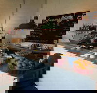 Tractor Espresso Bar - Food Delivery Shop