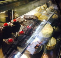 Blue Box Cafe'  Pattisserie - Food Delivery Shop