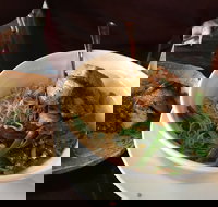 Bistro Nguyen's - Pet Food Australia