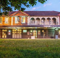 Swansea Hotel - Pet Food Australia
