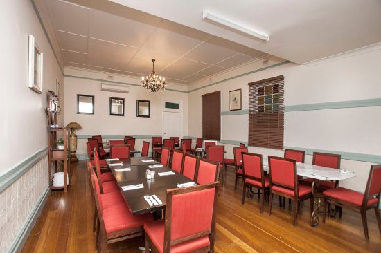 Clarence Town NSW Food Delivery Shop