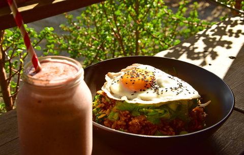 Blue Earth Cafe - Pet Food Australia 0