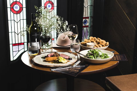 Earl Of Leicester Hotel - Food Delivery Shop 2