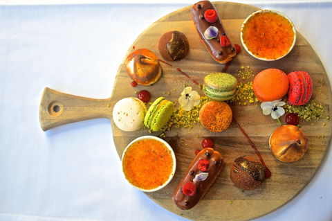 La Renaissance Cafe Patisserie - Waterloo - Food Delivery Shop 0