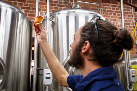 Two Heads Brewing - Food Delivery Shop 1