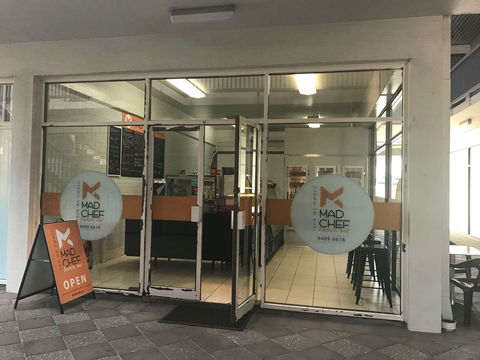Mad Chef's Lunch Bar - Pet Food Australia 0