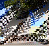 Mezethes Greek Taverna - Pet Food Australia