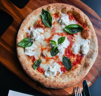 Fratelli Famous Pizzeria - Penrith - Food Delivery Shop