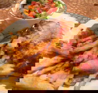 Queen's Steakhouse - Pet Food Australia