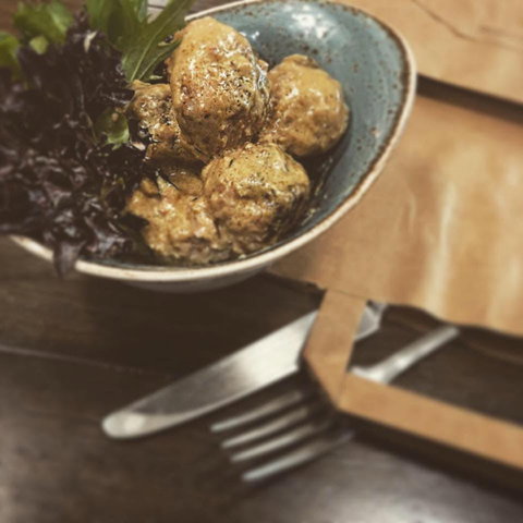 Noojee Hotel - Pet Food Australia 0