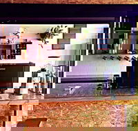 Steam Packet Hotel - Food Delivery Shop