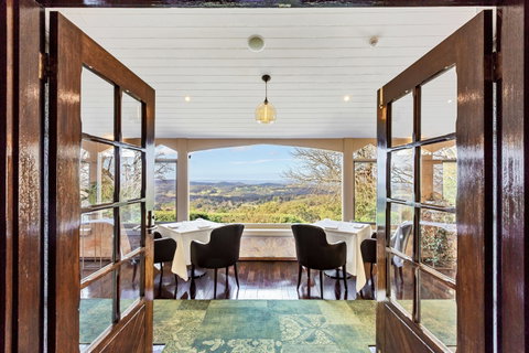 Hardy's Verandah Restaurant - Food Delivery Shop 0