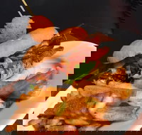 The Commercial Hotel - Pet Food Australia