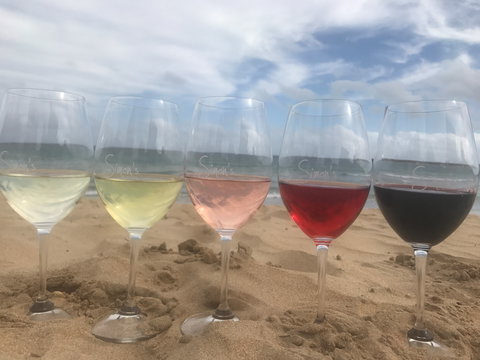 Simon's Waterfront - Food Delivery Shop 1