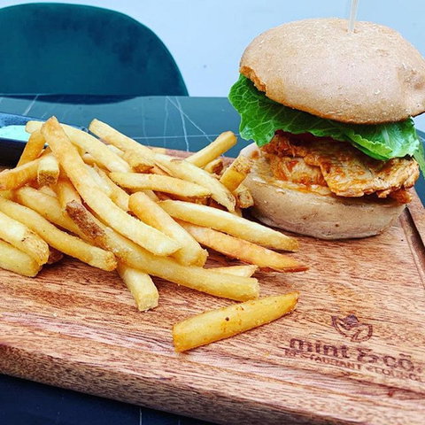 Customs House Inn - Food Delivery Shop 0