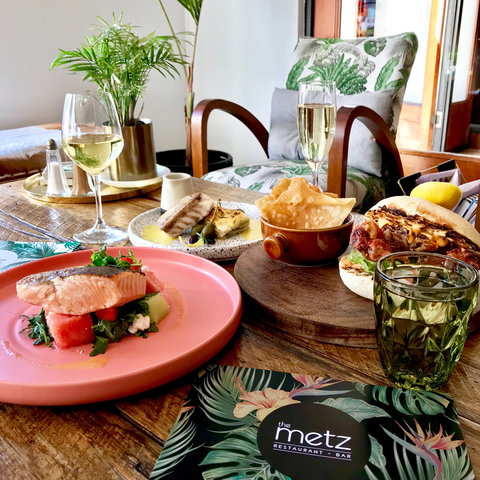 The Metz - Pet Food Australia 0