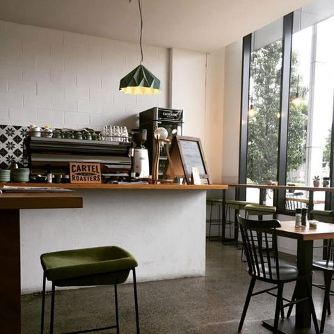 Rainbow Gallery & Cafe/Bar - Food Delivery Shop 0