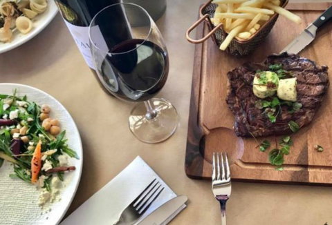 Olleyville At Shaw Vineyard Estate - Pet Food Australia 0