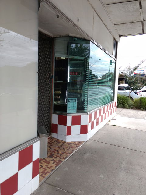 Traditional Tasty Treats - Pet Food Australia 0