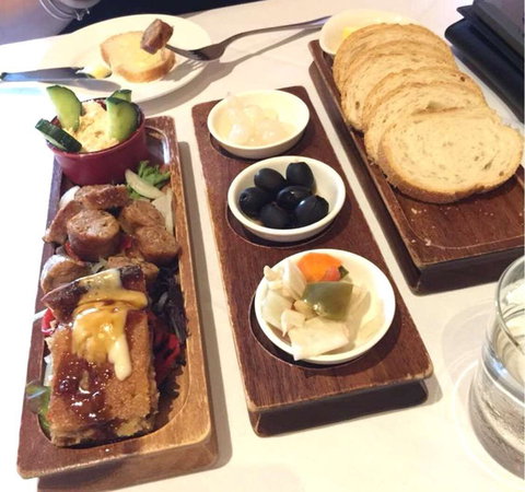 Boleros - Pet Food Australia 0