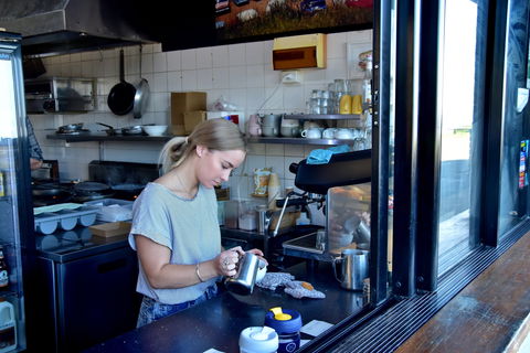 Ciccio's Surfbeach Cafe - Food Delivery Shop 1