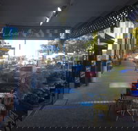 Lou's Cafe Restaurant - Pet Food Australia