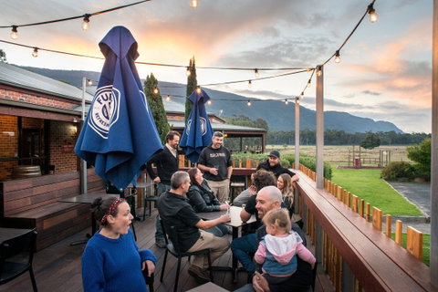Halls Gap Hotel - Food Delivery Shop 1