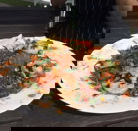 Dukes Inn - Food Delivery Shop