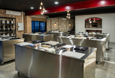 Julie's Place - Food Delivery Shop 0