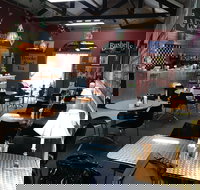 Mai's Kitchen Rules Cafe - Pet Food Australia