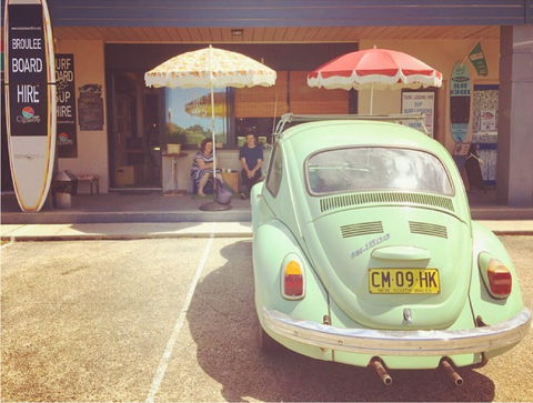 Single Fin Canteen And Goods - Pet Food Australia 0