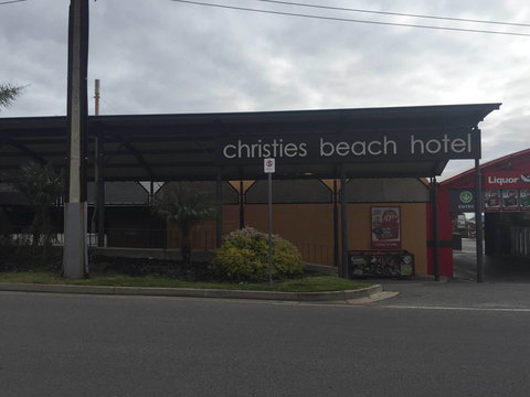 Christies Beach Hotel - Food Delivery Shop 0
