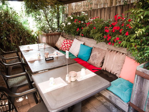 Savannah On Swan - Food Delivery Shop 2