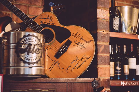 Settlers Tavern - Pet Food Australia 2