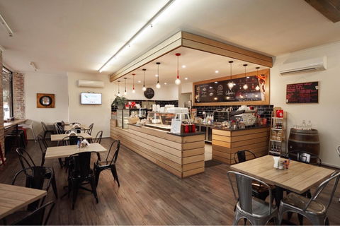 Colombo's Cafe & Pasta Bar - Pet Food Australia 0