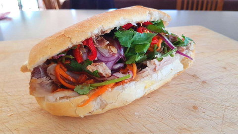 Alice Rebels - Pet Food Australia 0