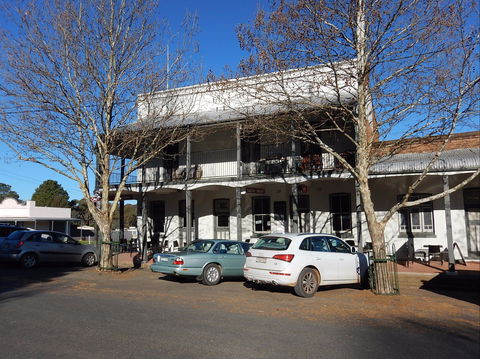 Bowning Hotel Dining - Pet Food Australia 1