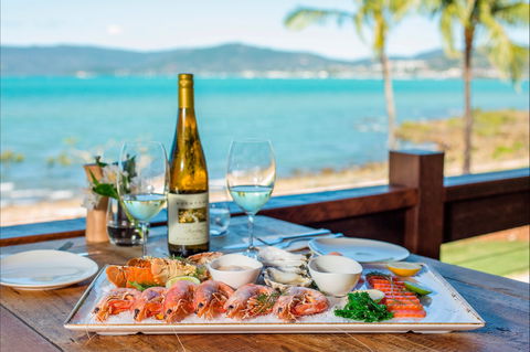 Northerlies Beach Bar And Grill - Pet Food Australia 2