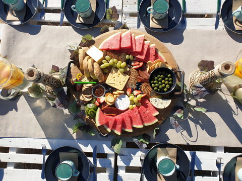 Southbound Escapes Pop Up Picnic - Food Delivery Shop 1