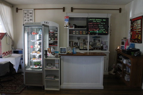 Poppies On Wallace - Food Delivery Shop 0