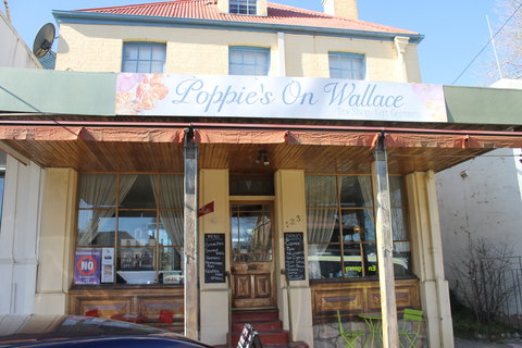 Poppies On Wallace - Food Delivery Shop 1