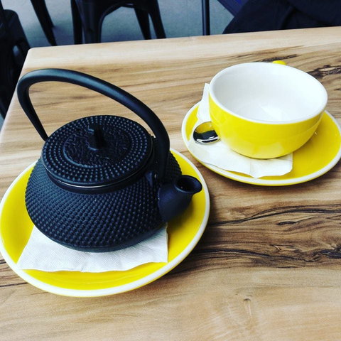 Ducky On Clyde Cafe - Pet Food Australia 0