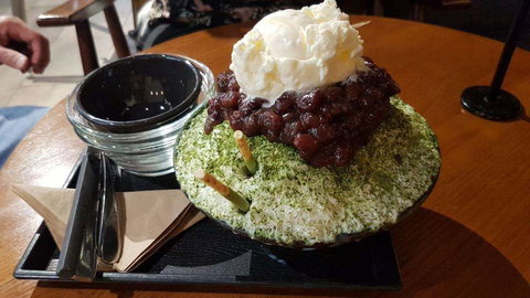 Lazy Cat Cafe - Pet Food Australia 0