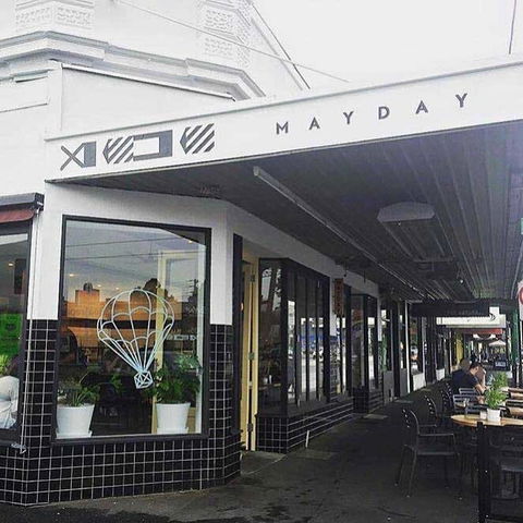 Spinakers Fish & Chips - Pet Food Australia 0