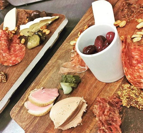 Rorkes Beer Wine Food - Food Delivery Shop 7