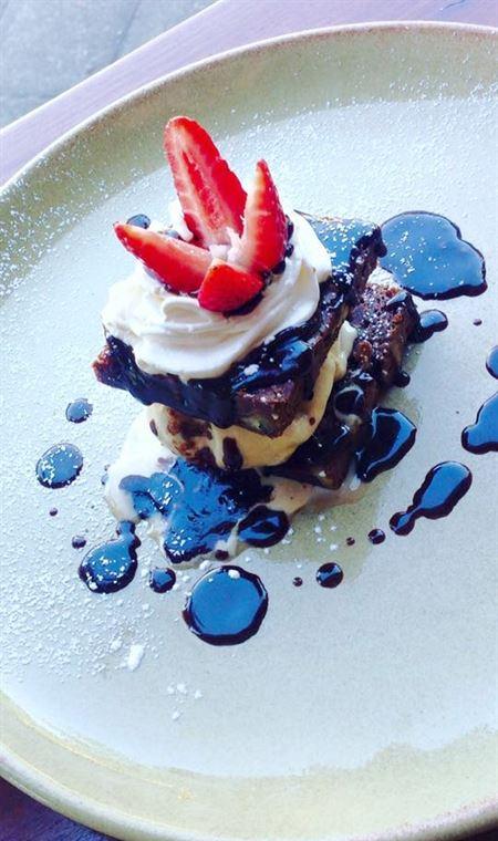 Agatha's Licensed Cafe - Food Delivery Shop 4